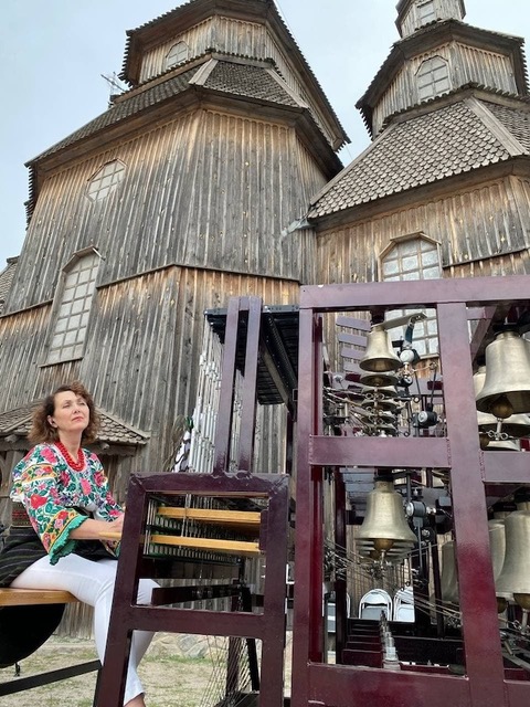 Iryna Riabchum, carillon