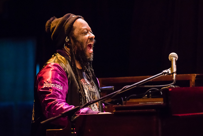Delvon Lamarr Organ Trio