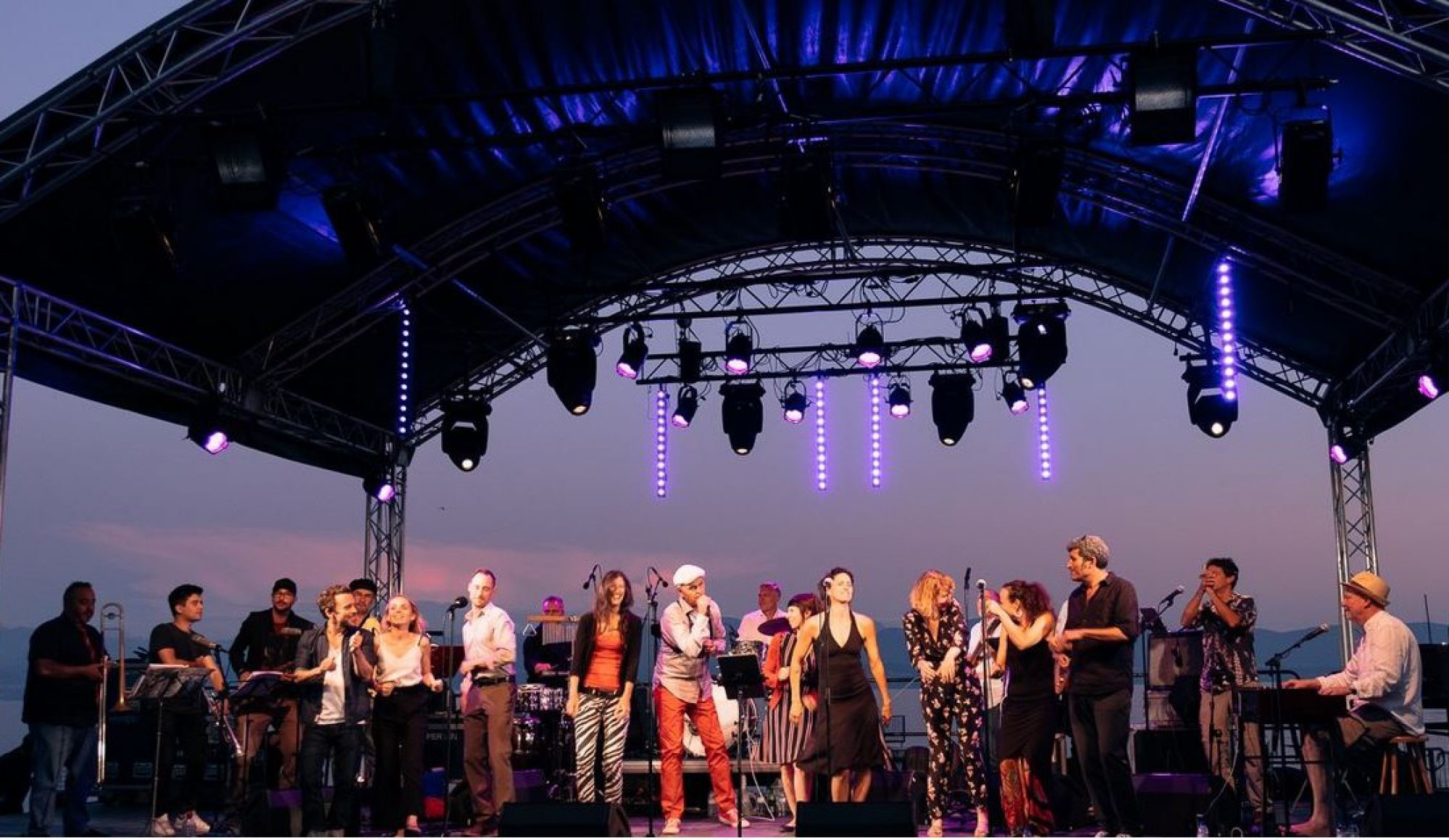 Le Bal National par l'Orchestre Jaune