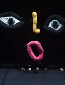 Mummenschanz - «50 Years» Un voyage poétique dans le monde du silence