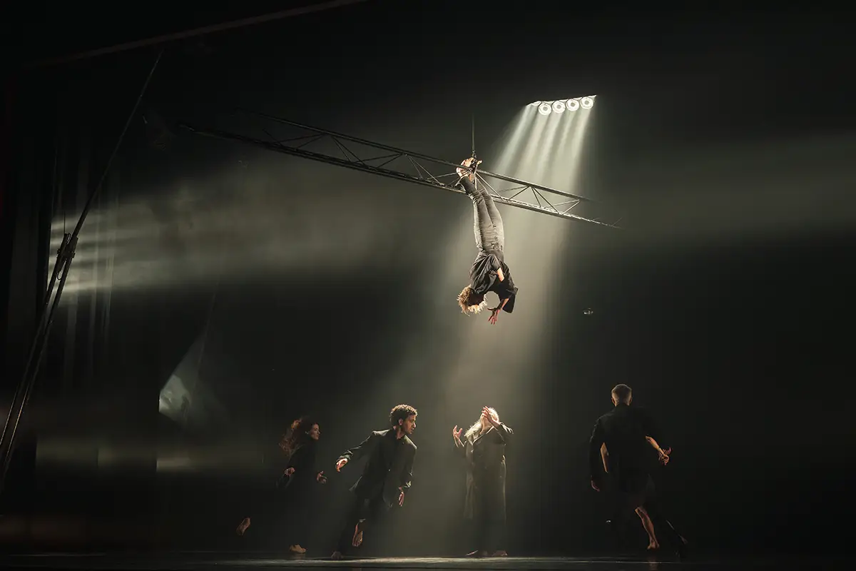 Raphaëlle Boitel – La Chute des Anges