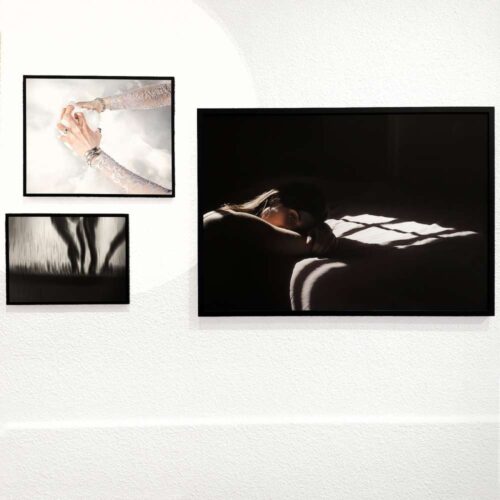 De-gauche-à-droite,-Yield,-2025,-30-x-40-cm,-30-×-40-cm,-Clench,2025,-40-x-50-cm,-Threshold,2025,-70-x-100cm,-Tirages-fine-art-sur-papier-Hahnemühle-