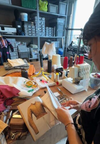 Alice Concordel à son atelier Reyn'Art à Etoy