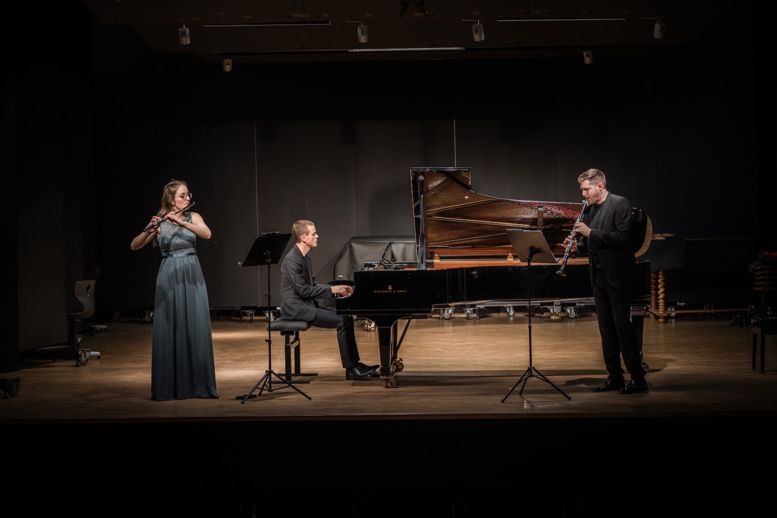 Ensemble Souffle et touches en trio